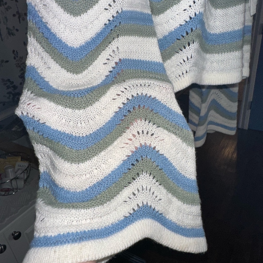 Wave Pattern Tie-Front Cardigan - Picture 3 of 4
